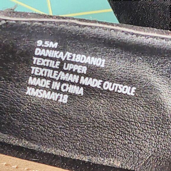 Esprit Danika Pointed Toe Flats Studded Black - Picture 9 of 9